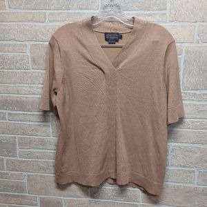 Pendelton short sleeve brown vneck top
